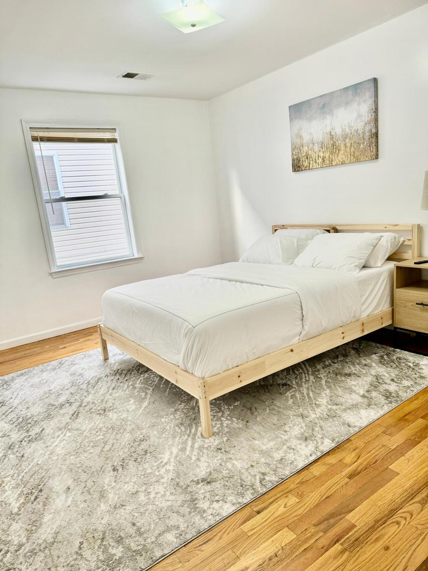 Stylish Evergreen Apartment By Newark Airport Exterior photo