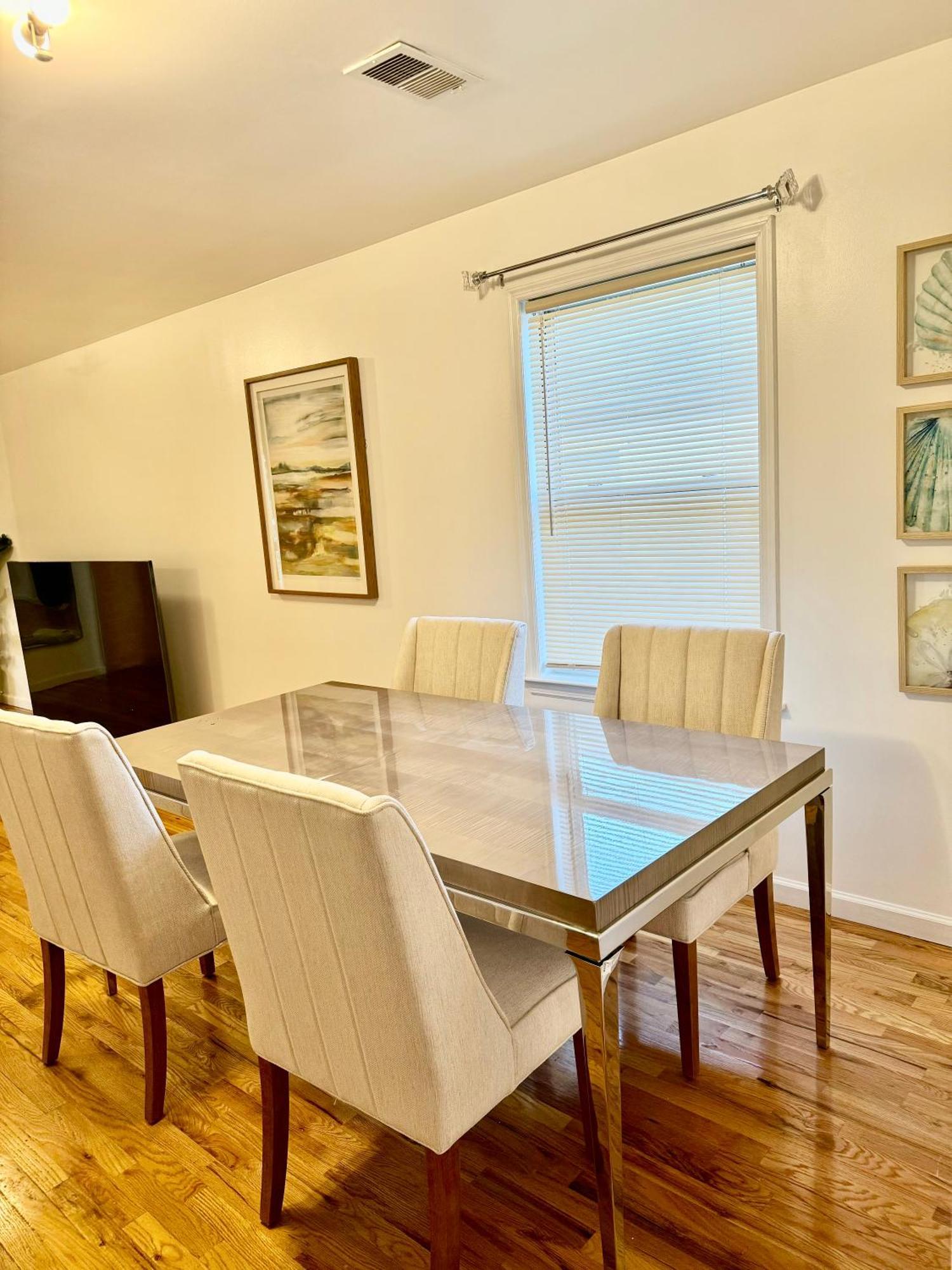 Stylish Evergreen Apartment By Newark Airport Exterior photo